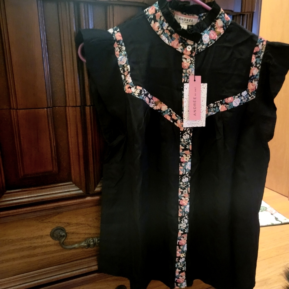 Andree By Unit Blk Button-Up W/ Floral Design, Ru… - image 5